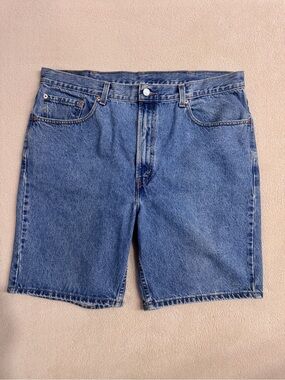 Vintage Levi's 505 Regular Fit Denim Jean Shorts Men’s W40 Med Wash 100% Cotton